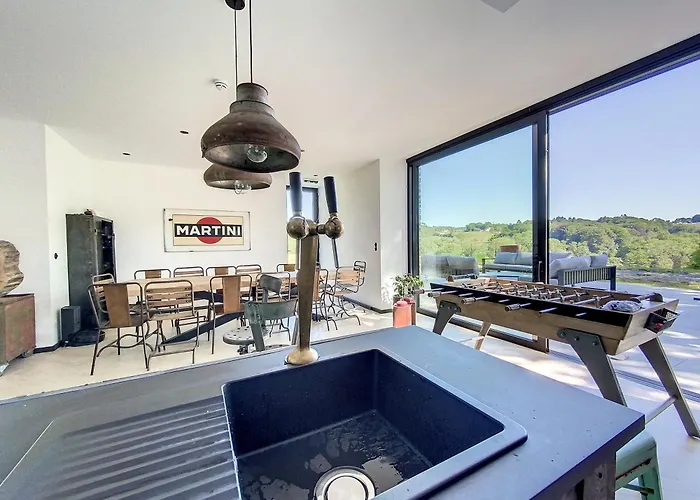 Wapiti Small Villa *